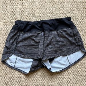 Lululemon patterned speed up shorts
